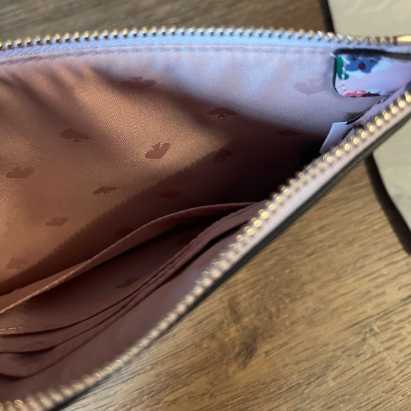 KATE SPADE-NWT Pink Leather Floral Wristlet - Picture 12 of 13